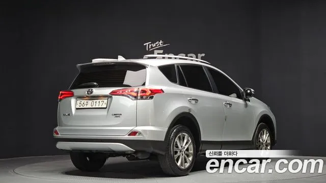 Toyota RAV4 2016 — фото 2