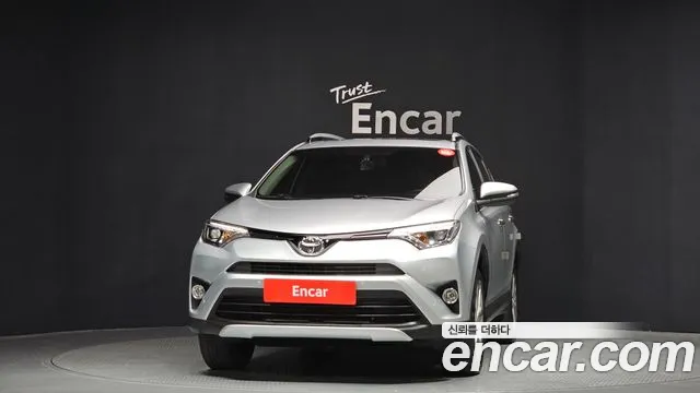 Toyota RAV4 2016 — фото 3