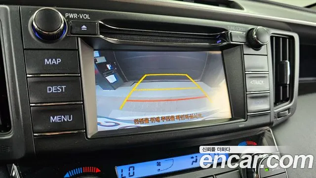 Toyota RAV4 2016 — фото 15