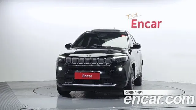 Jeep Compass 2022 — фото 3