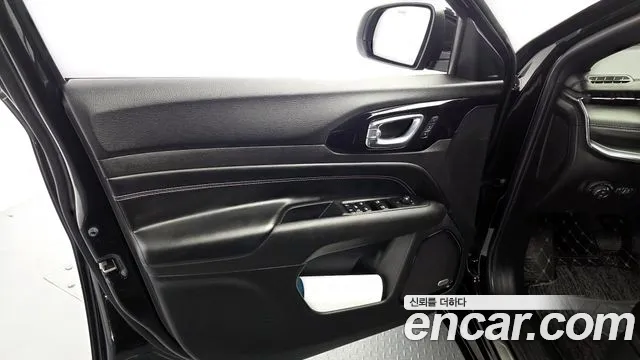 Jeep Compass 2022 — фото 14
