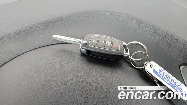 Hyundai AVANTE 2015 — фото 16