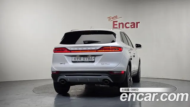 Lincoln MKC 2017 — фото 4