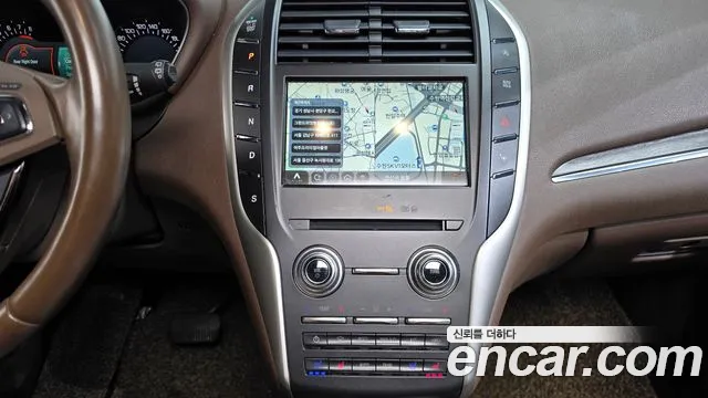 Lincoln MKC 2017 — фото 13