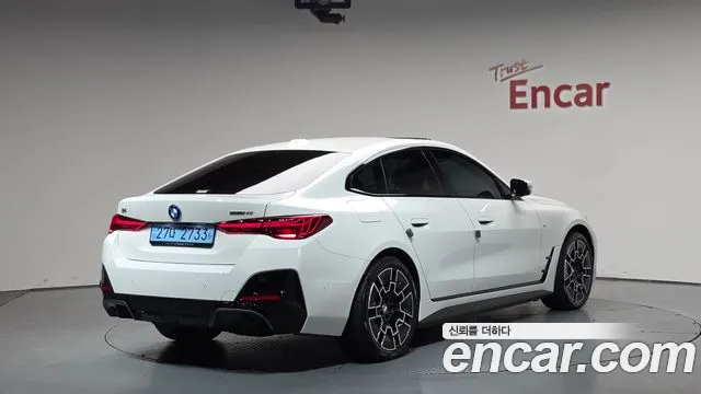 BMW i4 2025 — фото 1