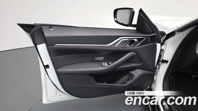 BMW i4 2025 — фото 13
