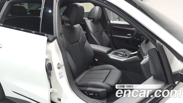 BMW i4 2025 — фото 15