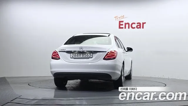 Mercedes-Benz C-Class 2018 — фото 4
