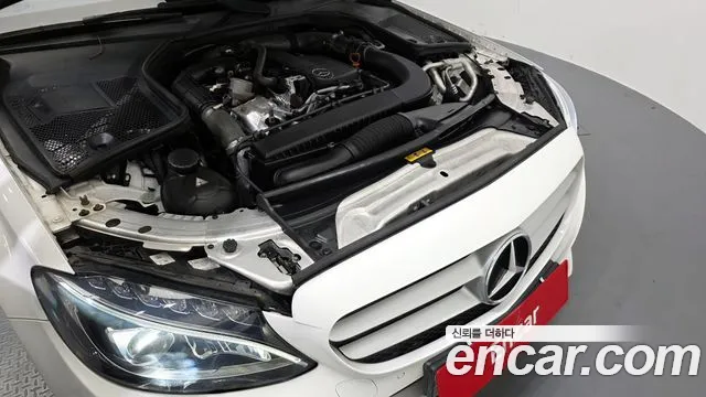 Mercedes-Benz C-Class 2018 — фото 6