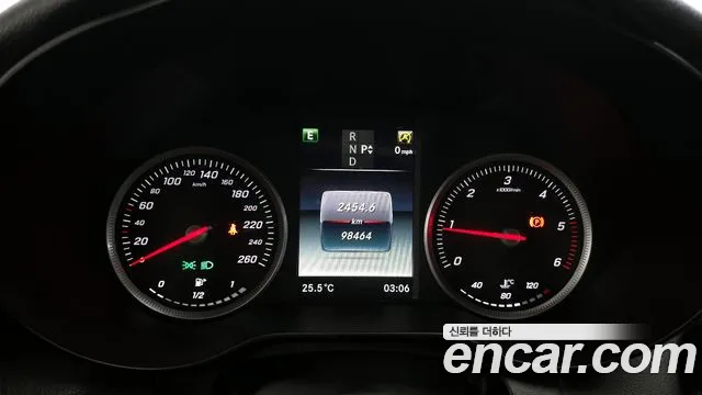 Mercedes-Benz C-Class 2018 — фото 8