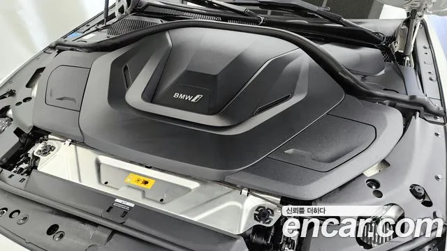 BMW i4 2022 — фото 5