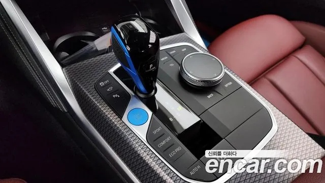 BMW i4 2022 — фото 11