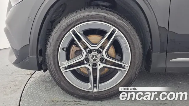 Mercedes-Benz GLA-Class 2023 — фото 5