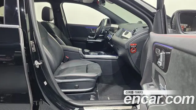 Mercedes-Benz GLA-Class 2023 — фото 11