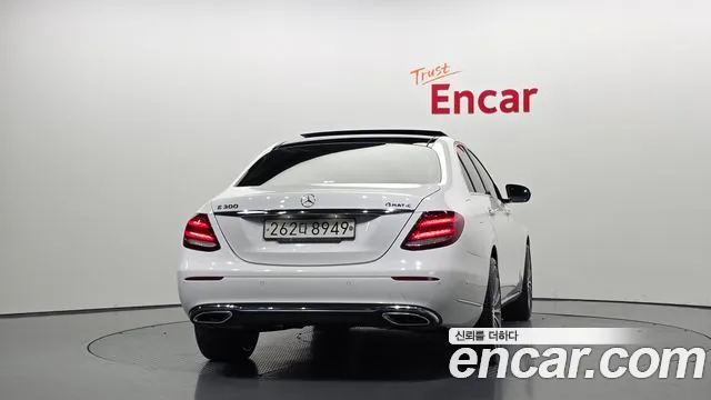 Mercedes-Benz E-Class 2017 — фото 4