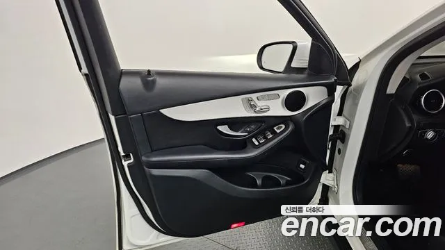 Mercedes-Benz GLC-Class 2018 — фото 14