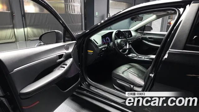 Hyundai Sonata 2020 — фото 10
