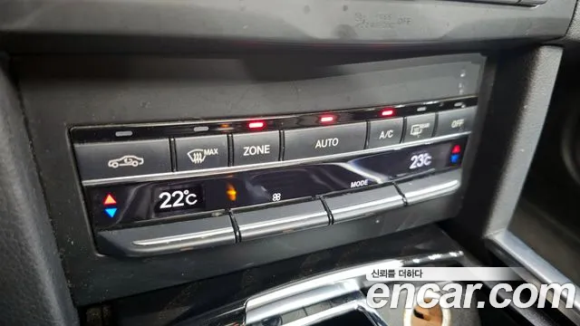 Mercedes-Benz E-Class 2016 — фото 15