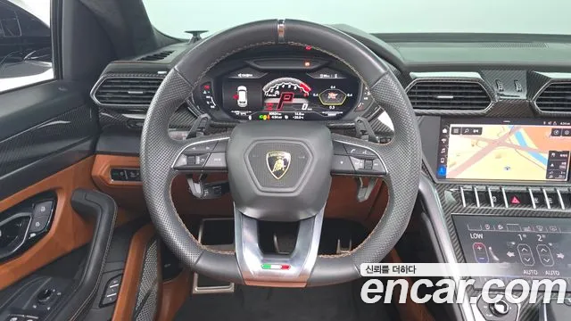 Lamborghini Urus 2019 — фото 15
