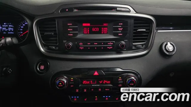 Kia Sorento 2015 — фото 13