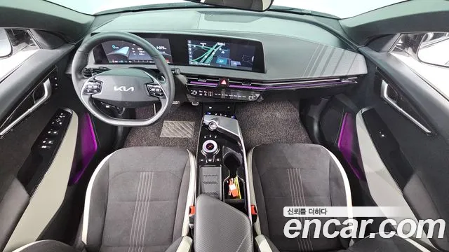 Kia EV6 2023 — фото 10