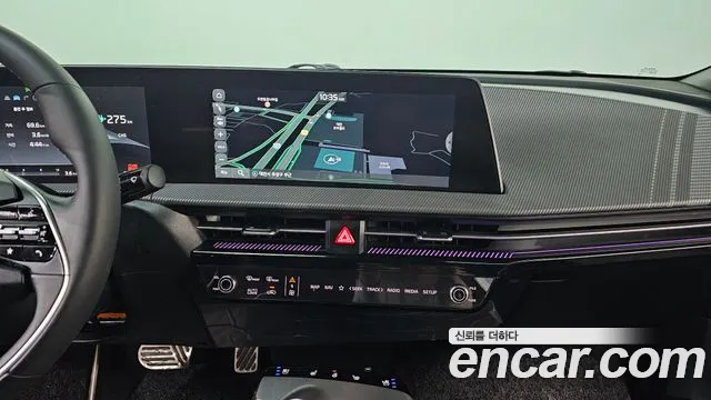 Kia EV6 2023 — фото 24