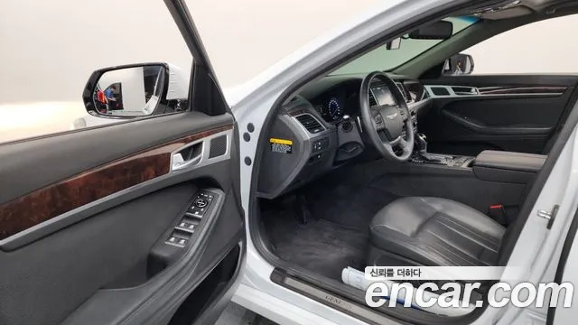 Hyundai Genesis 2016 — фото 10