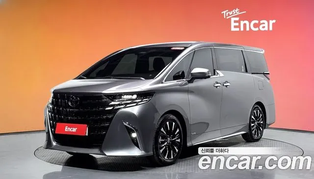 Toyota Alphard 2025 — фото 1