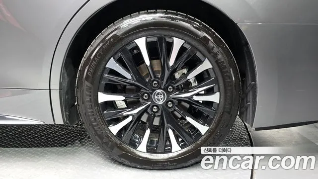 Toyota Alphard 2025 — фото 7