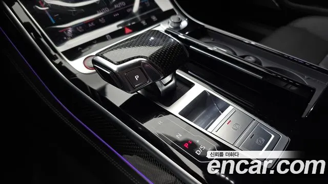 Audi S8 2025 — фото 12