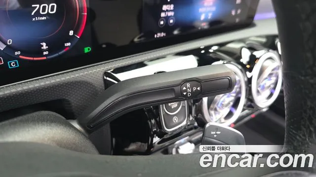 Mercedes-Benz CLA-Class 2020 — фото 12
