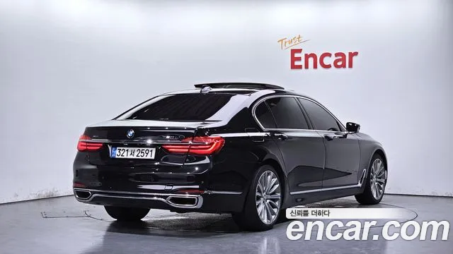 BMW 7-Series 2016 — фото 2