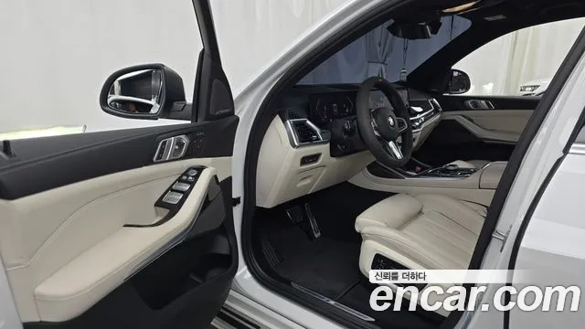 BMW X7 2025 — фото 10