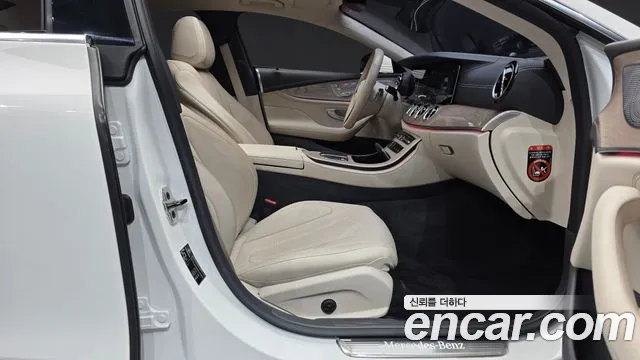 Mercedes-Benz CLS-Class 2023 — фото 16