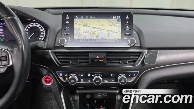 Honda Accord 2021 — фото 19