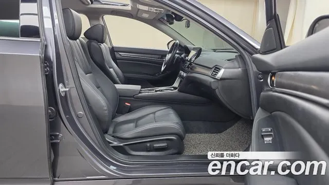 Honda Accord 2021 — фото 16
