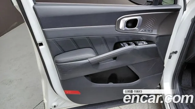 Kia Sorento 2022 — фото 14