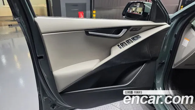 Kia Niro 2023 — фото 14