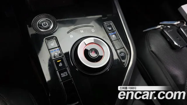 Kia Niro 2023 — фото 9