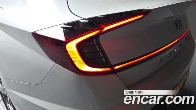 Hyundai Sonata 2022 — фото 9