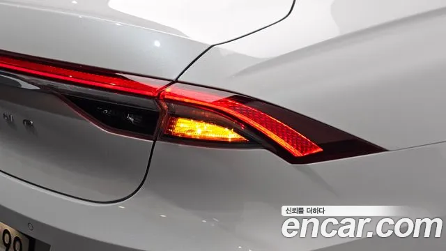 Hyundai Grandeur 2022 — фото 9