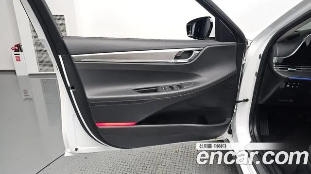 Hyundai Grandeur 2022 — фото 14