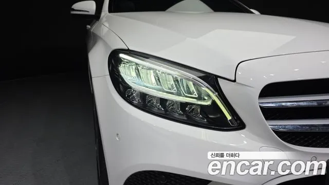 Mercedes-Benz C-Class 2020 — фото 8