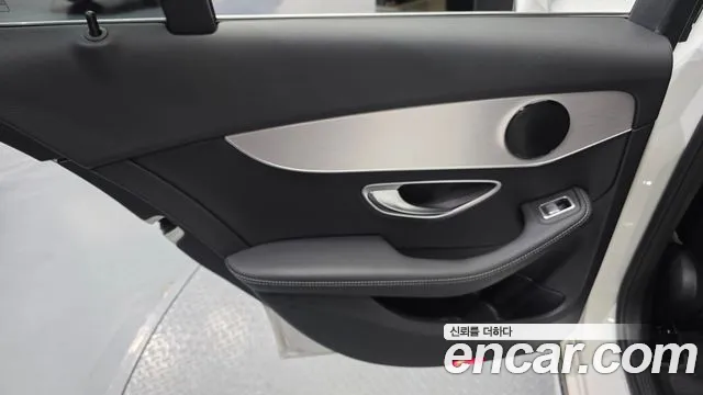 Mercedes-Benz C-Class 2020 — фото 15