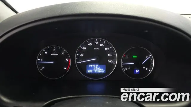 Hyundai Starex 2019 — фото 11