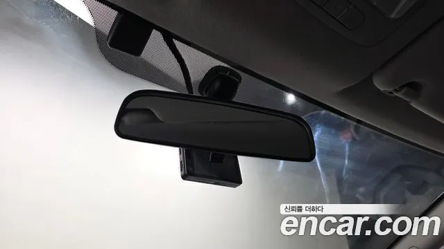 Hyundai Starex 2019 — фото 28