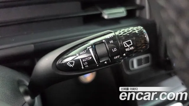 Hyundai Staria 2025 — фото 26