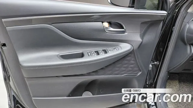Hyundai Santafe 2023 — фото 14