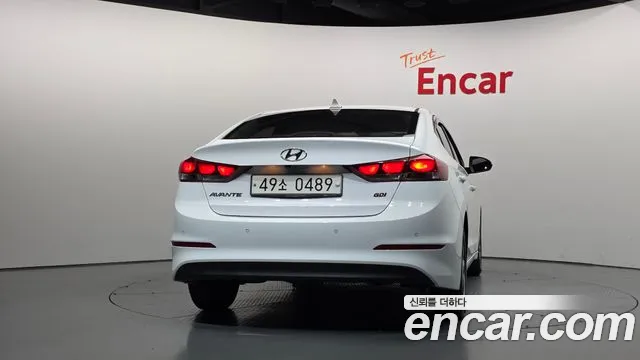 Hyundai AVANTE 2017 — фото 4