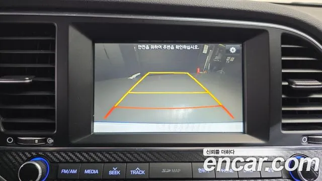 Hyundai AVANTE 2017 — фото 15